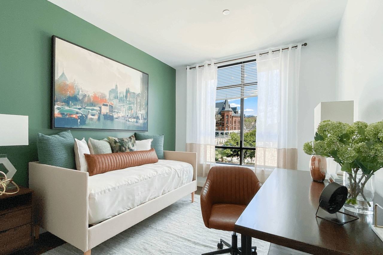 Trio Newton - Photo 6 of 22