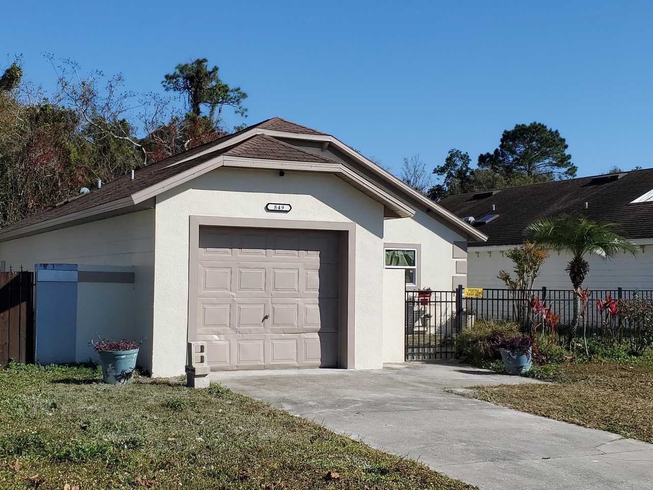 Grenadier Dr - Photo 5 of 28