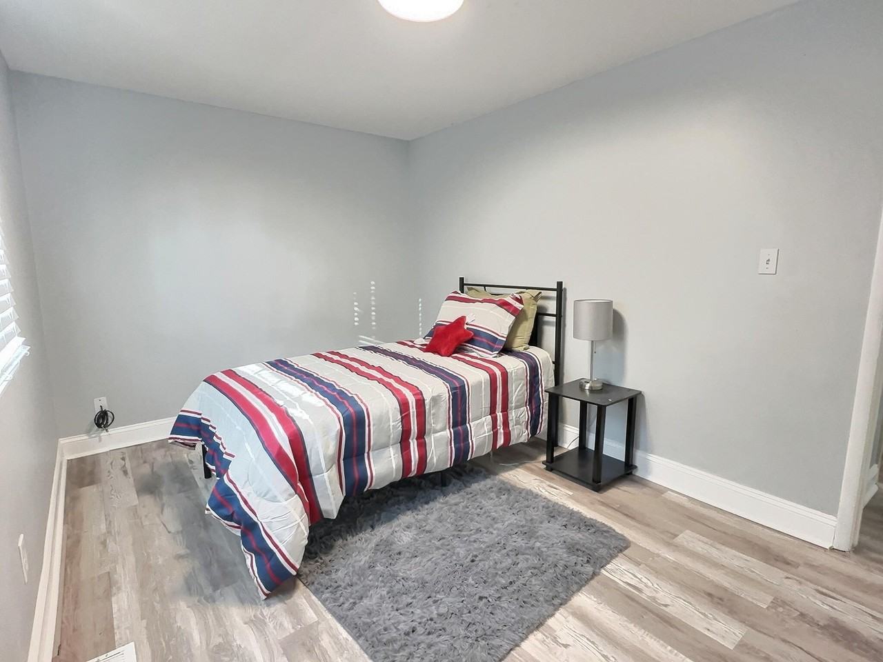 Perry Way - Photo 4 of 4