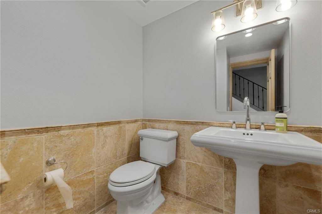 4611 Park Mirasol - Photo 2 of 8