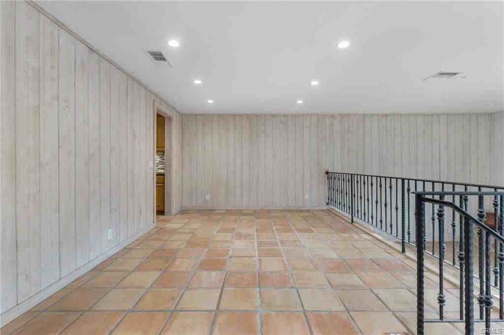 4611 Park Mirasol - Photo 3 of 8