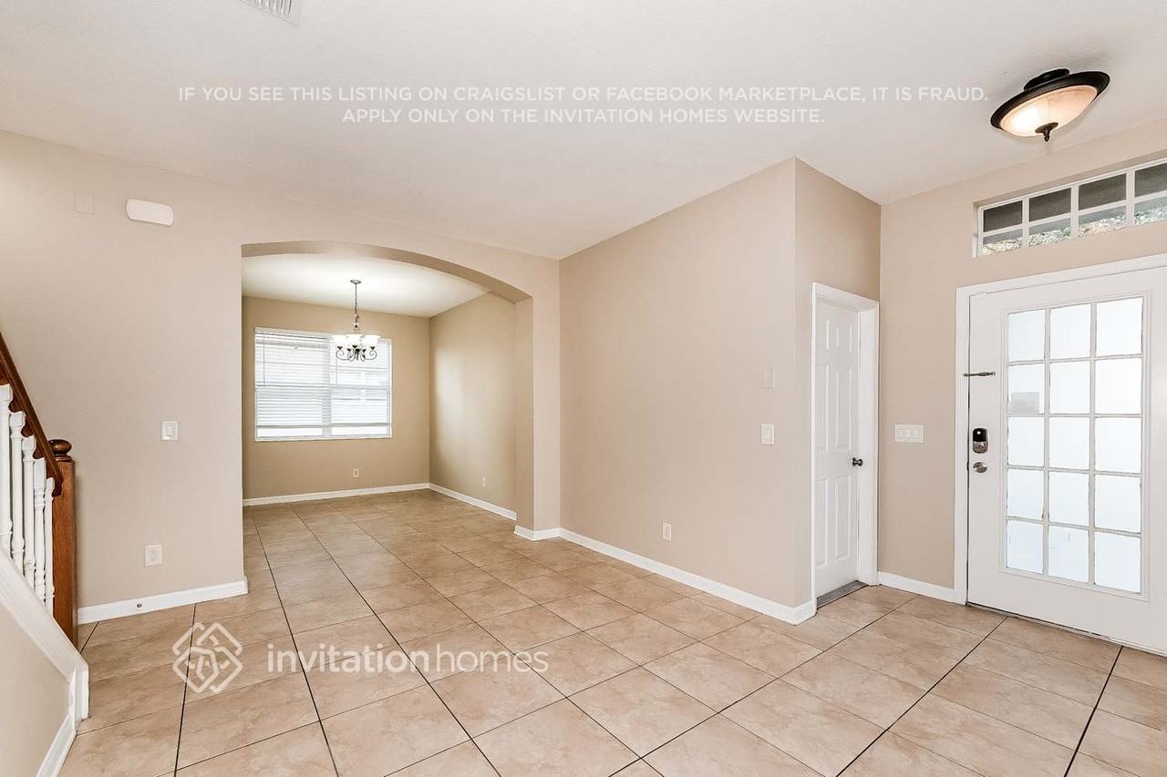10229 36th Ct E - Photo 3 of 16