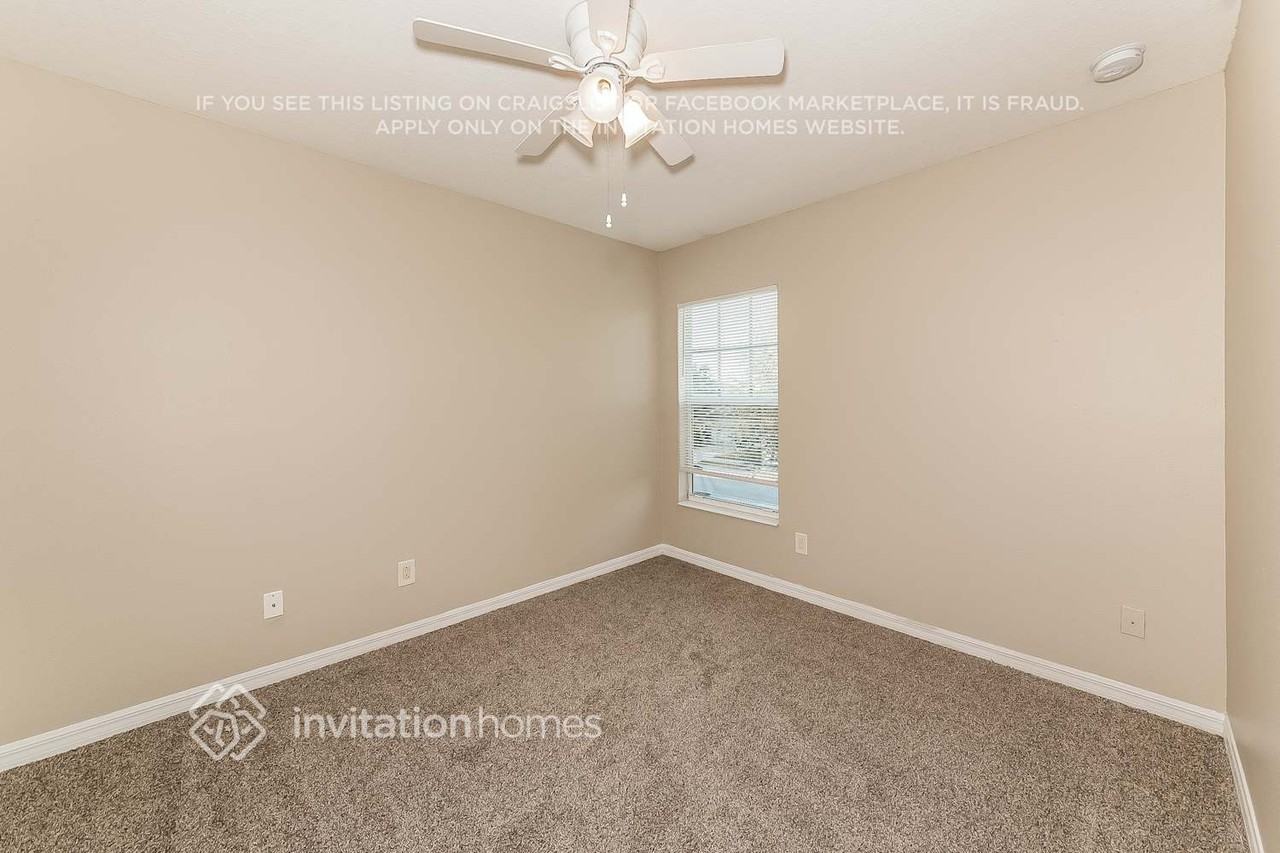 10229 36th Ct E - Photo 7 of 13