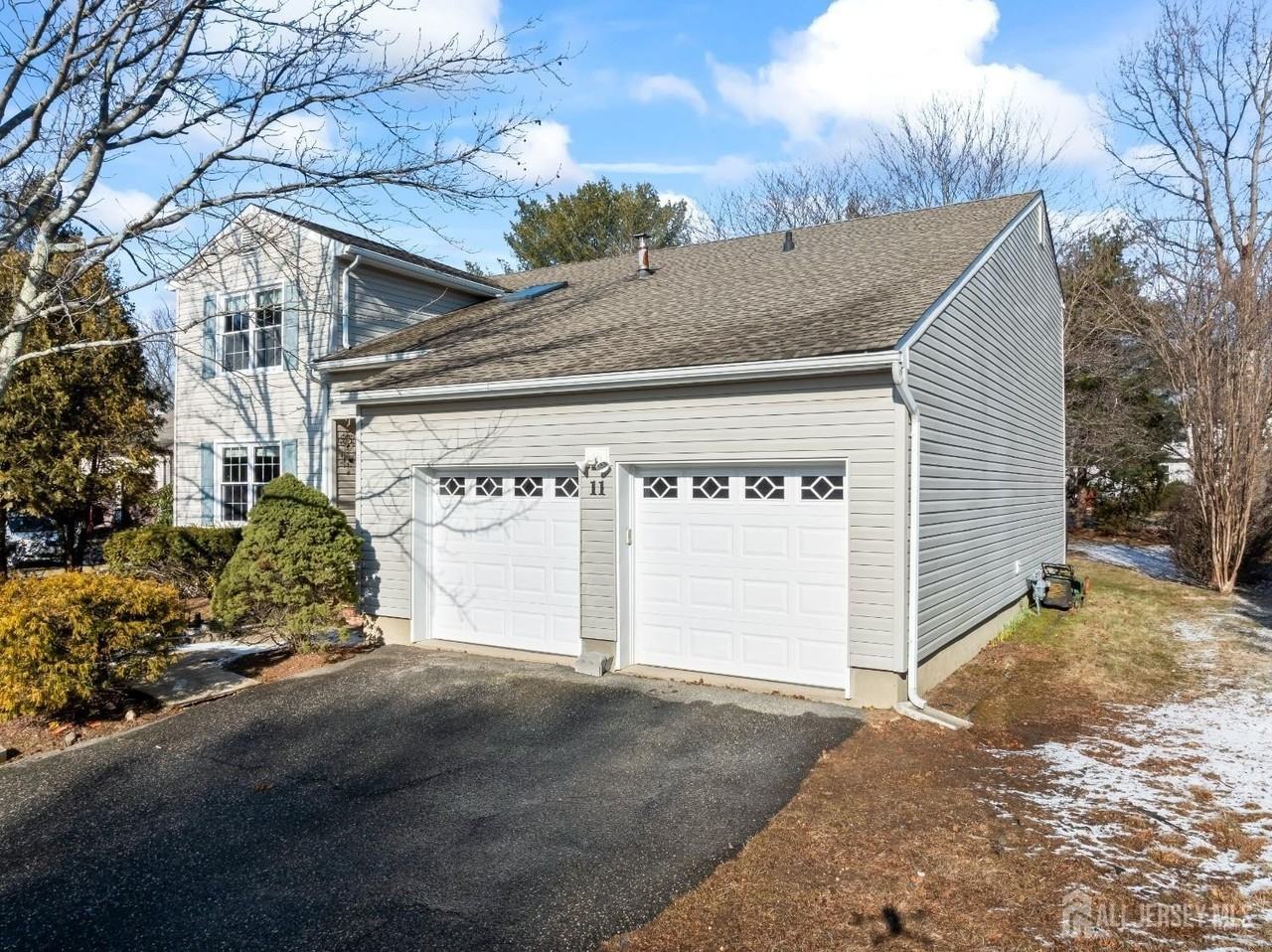 11 Vreeland Ct - Photo 2 of 44