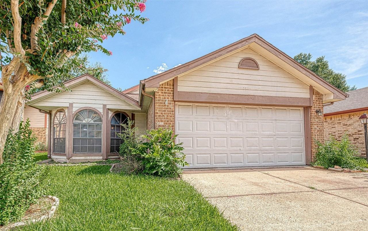 13559 Blue Marlin Ln - Photo 2 of 43