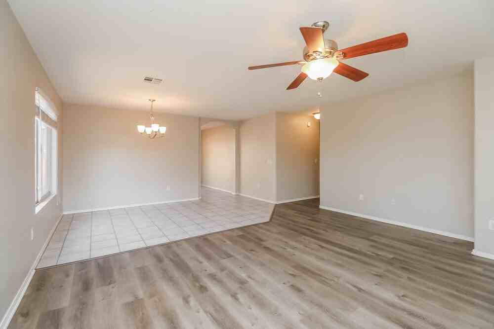 2472 E Los Alamos St - Photo 3 of 16