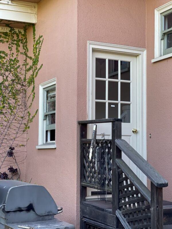 630 Longridge Rd - Photo 3 of 20