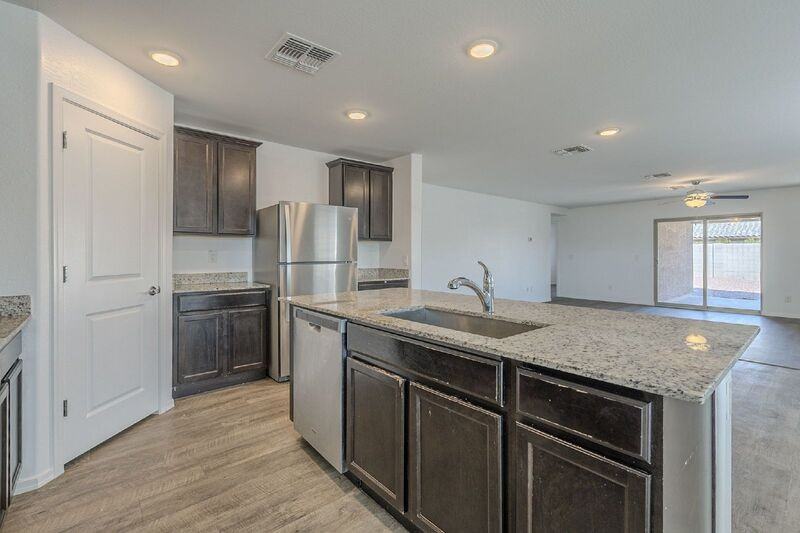 1536 E Demain Dr - Photo 6 of 40