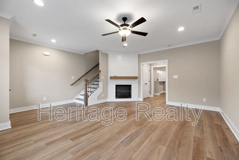 7226 Sassafras Way - Photo 5 of 21