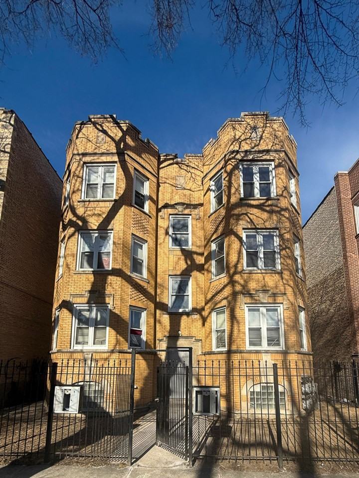 4828 W Adams LLC - Photo 2 of 2