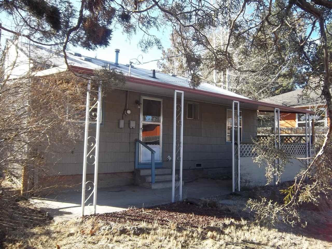 554 Ne Irving Ave - Photo 3 of 24