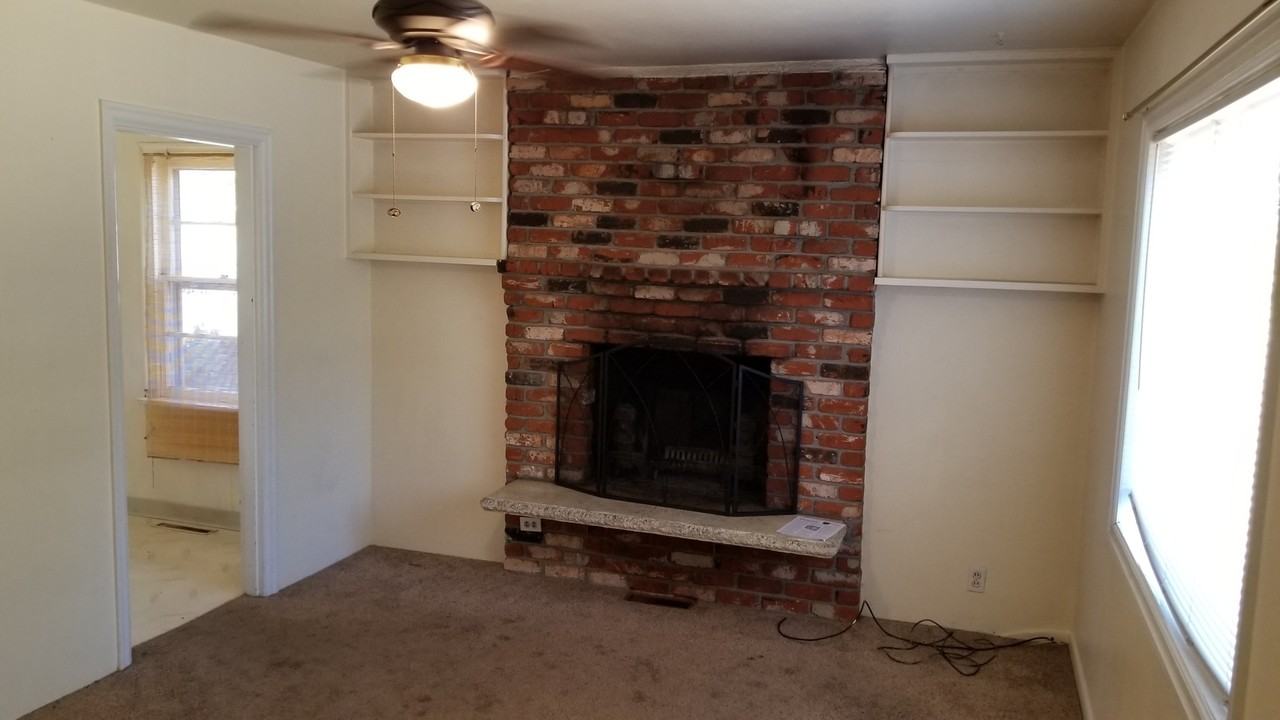 554 Ne Irving Ave - Photo 6 of 24