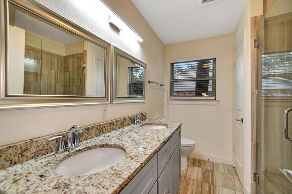 5466 Carew Street - Photo 3 of 10