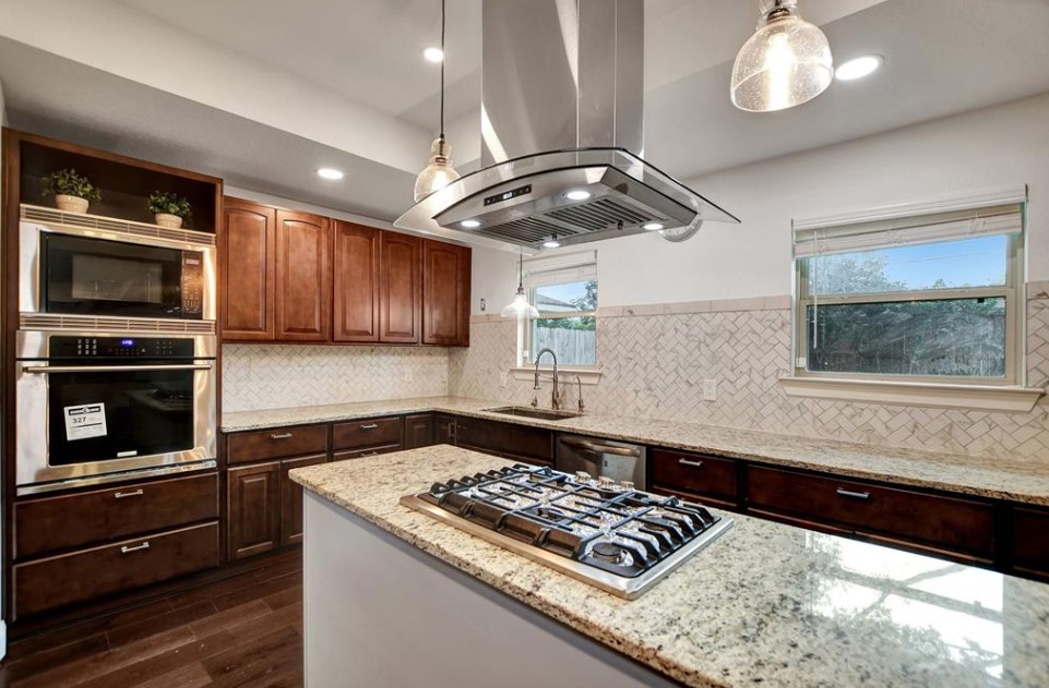 5466 Carew Street - Photo 2 of 10
