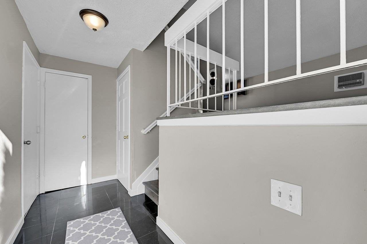 4385 East 123rd Avenue - Photo 3 of 34