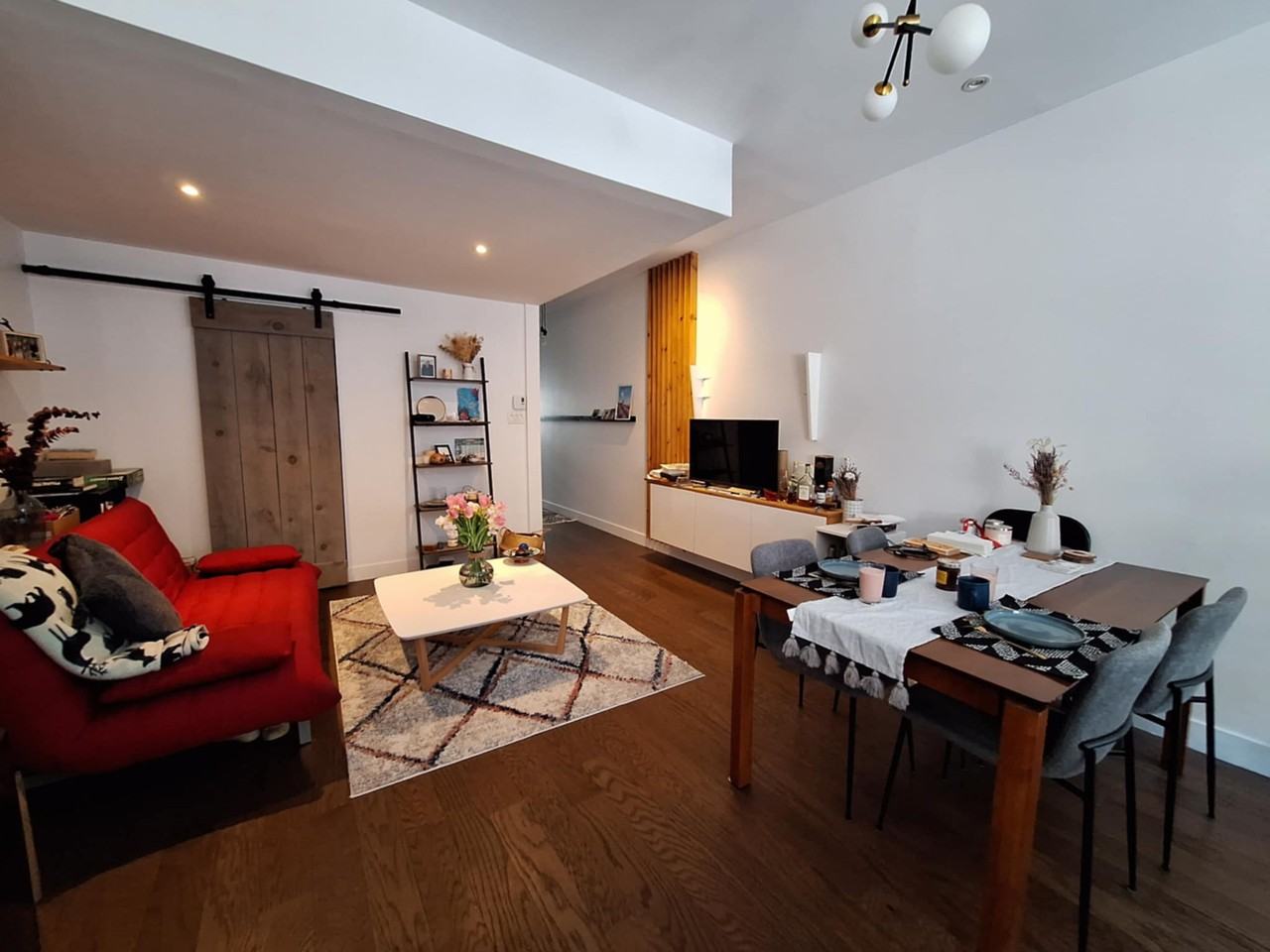 Avenue Casgrain & Rue Maguire - Photo 3 of 8