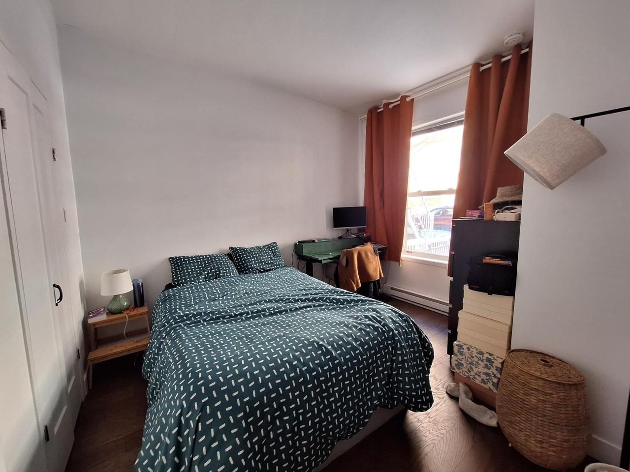 Avenue Casgrain & Rue Maguire - Photo 2 of 8