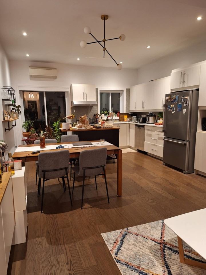 Avenue Casgrain & Rue Maguire - Photo 5 of 8