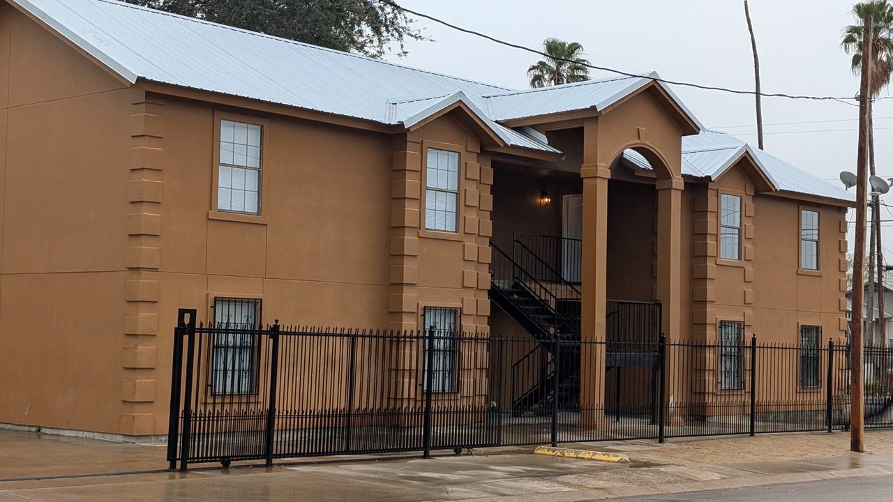 1001 Market Street #4 - Photo 2 of 17