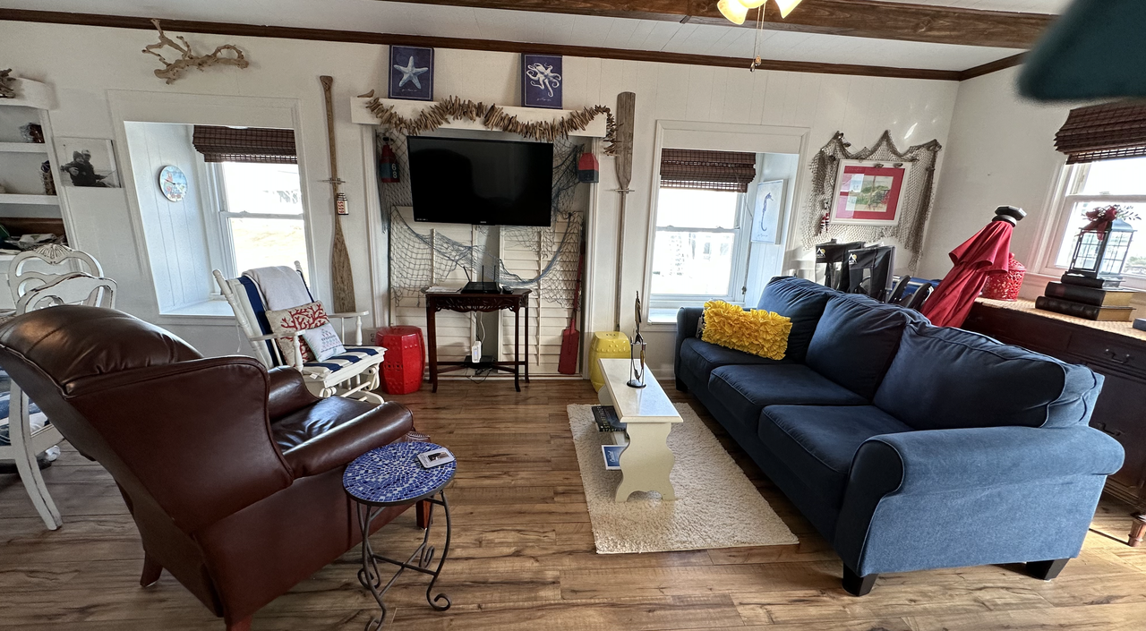 400 Dobbs St #B - Photo 3 of 9