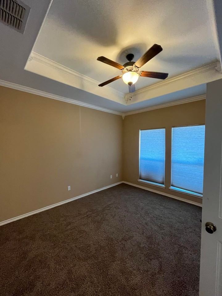 6733 Wall St #NA - Photo 4 of 24