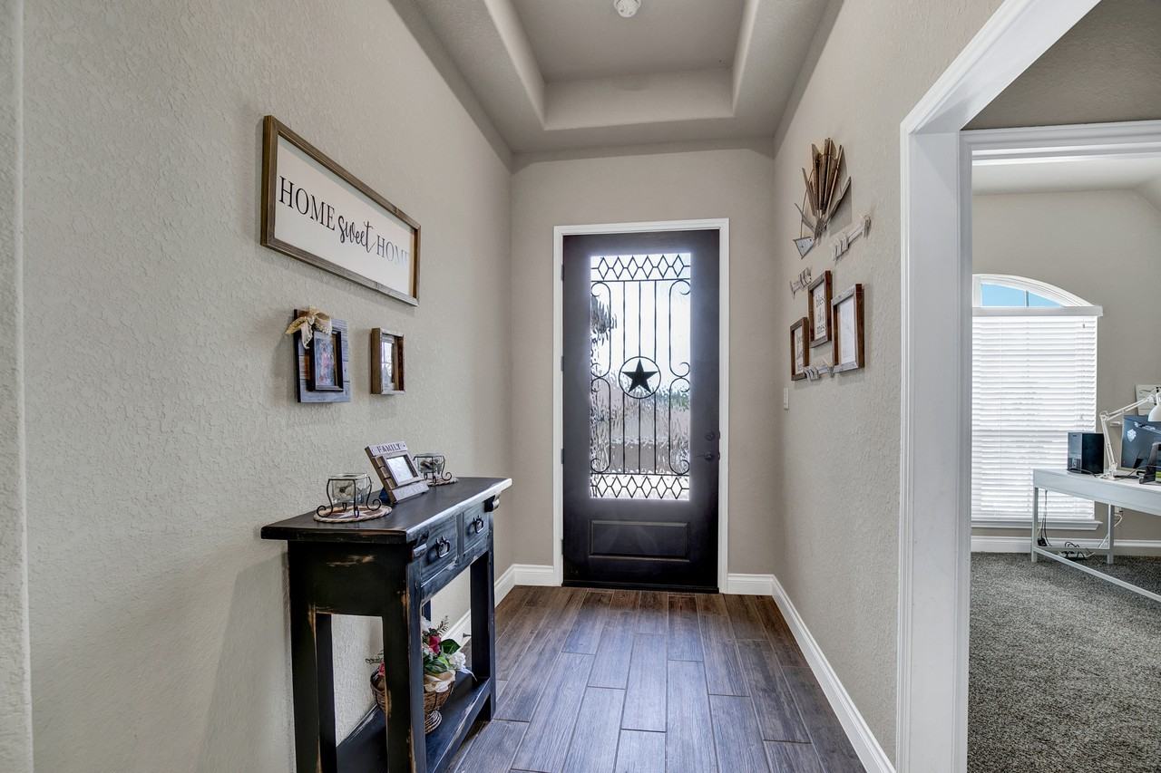 1160 Nutmeg Trl #NA - Photo 2 of 18