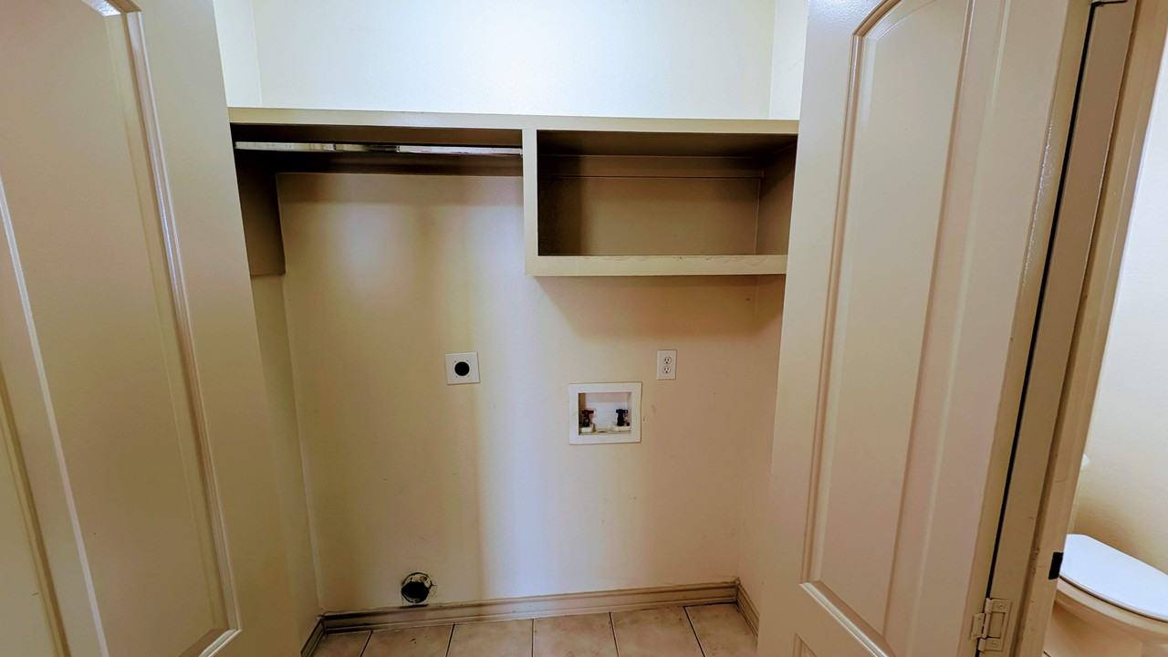 1708 Chacon St #4 - Photo 6 of 14