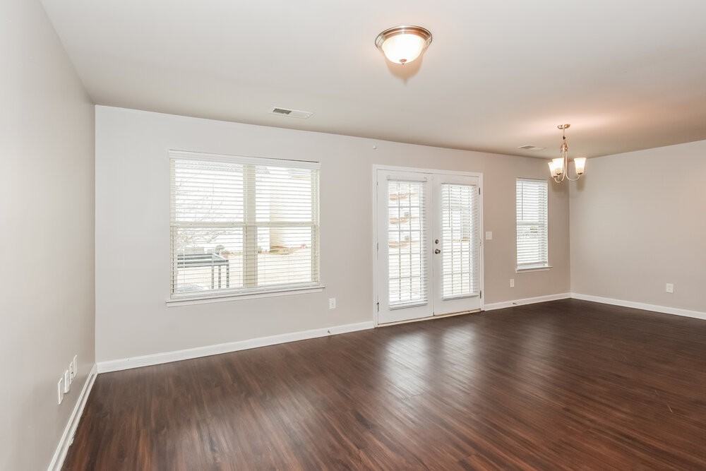 180 Chandler Trce - Photo 5 of 17