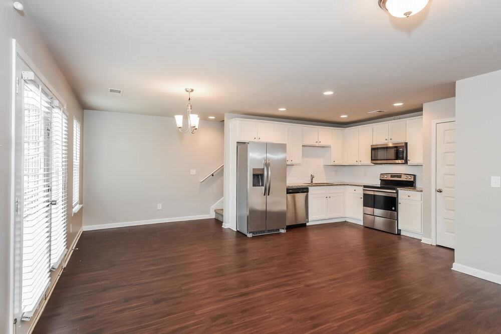 180 Chandler Trce - Photo 6 of 17