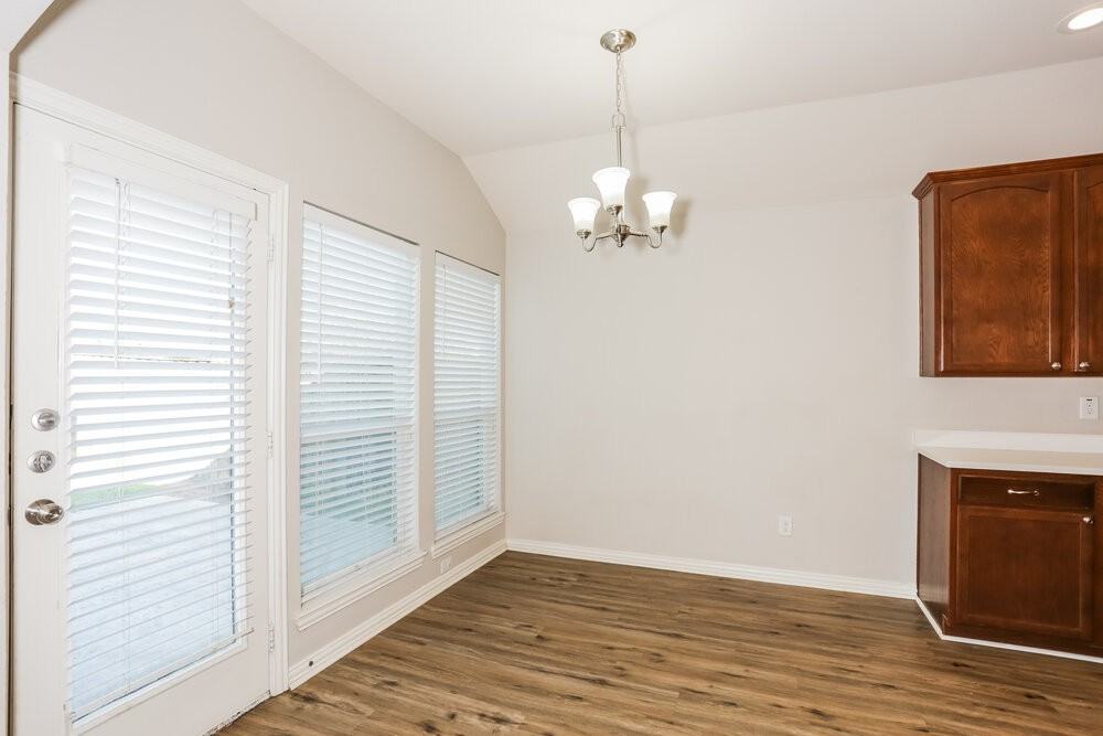 1225 Camden Yard Dr - Photo 6 of 18