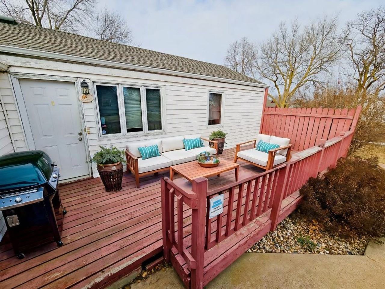 805 4th St - Photo 4 of 38