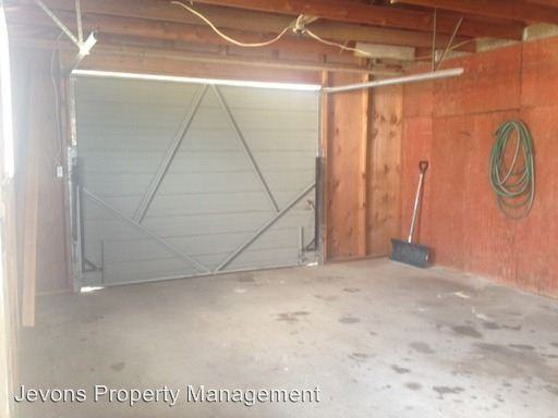 180 Kemper Rd - Photo 2 of 17