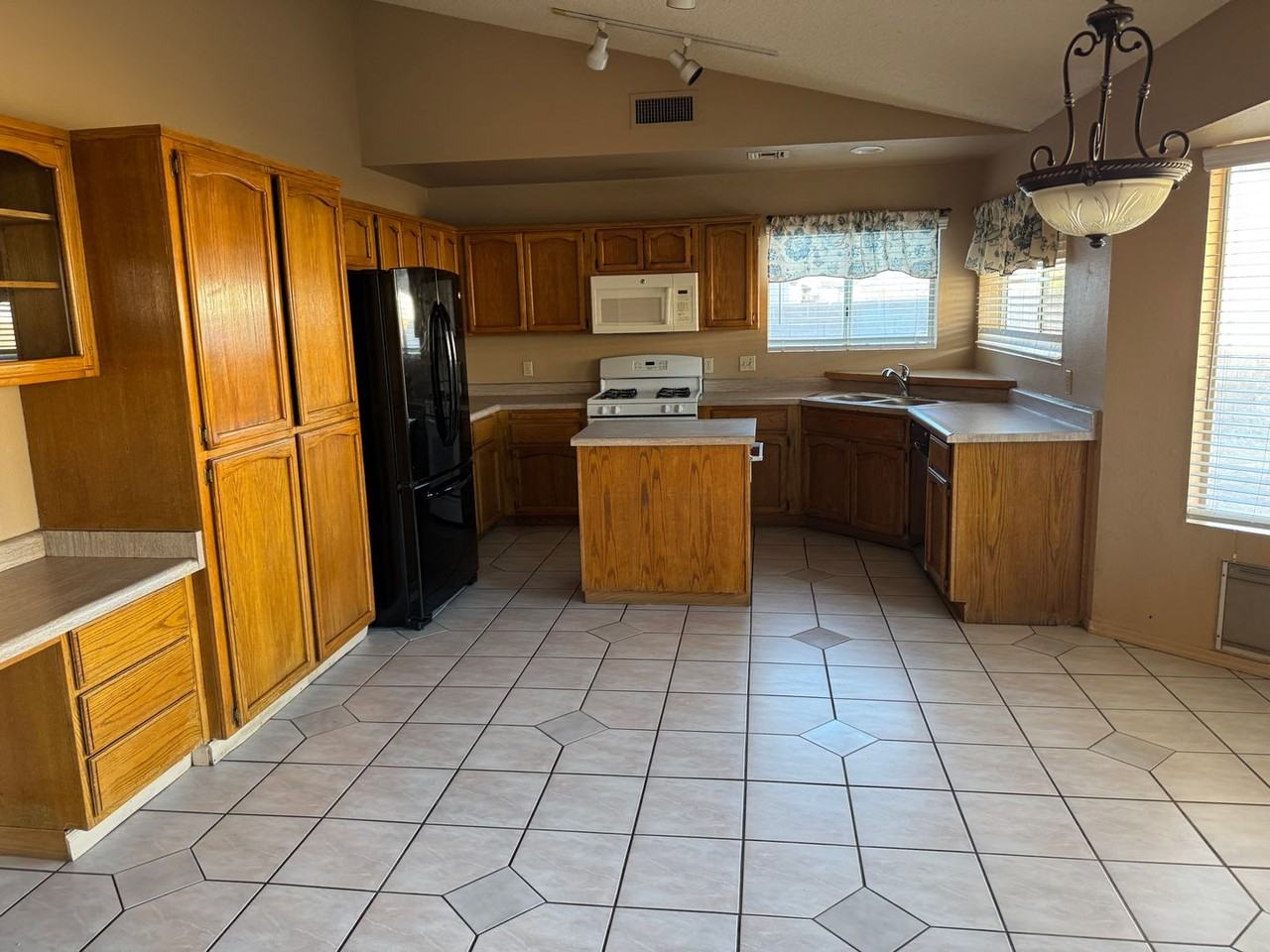 3504 W 15th Pl - Photo 3 of 14