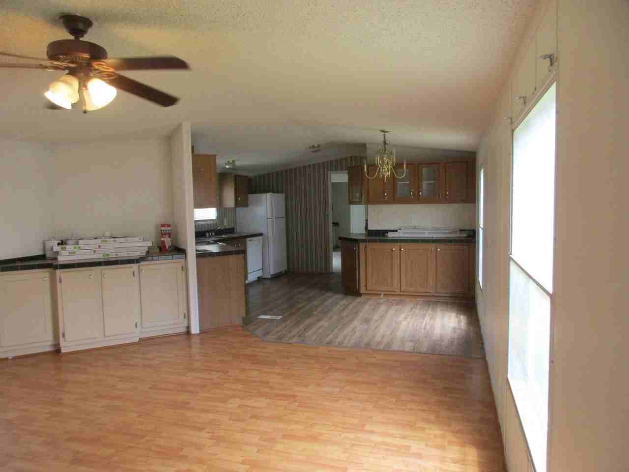 921 Seneca Dr - Photo 3 of 16