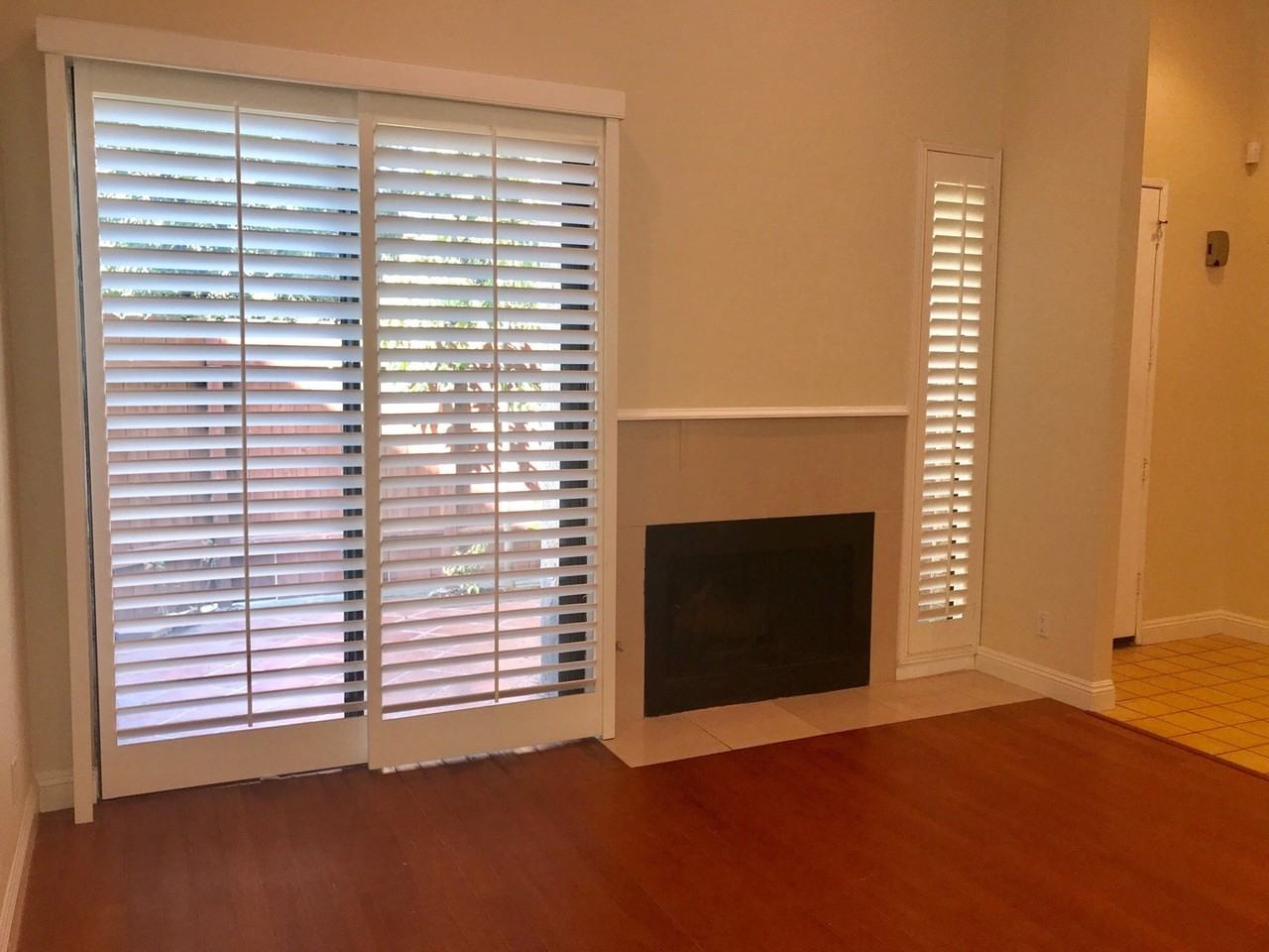 17807 Devonshire St #4 - Photo 3 of 34