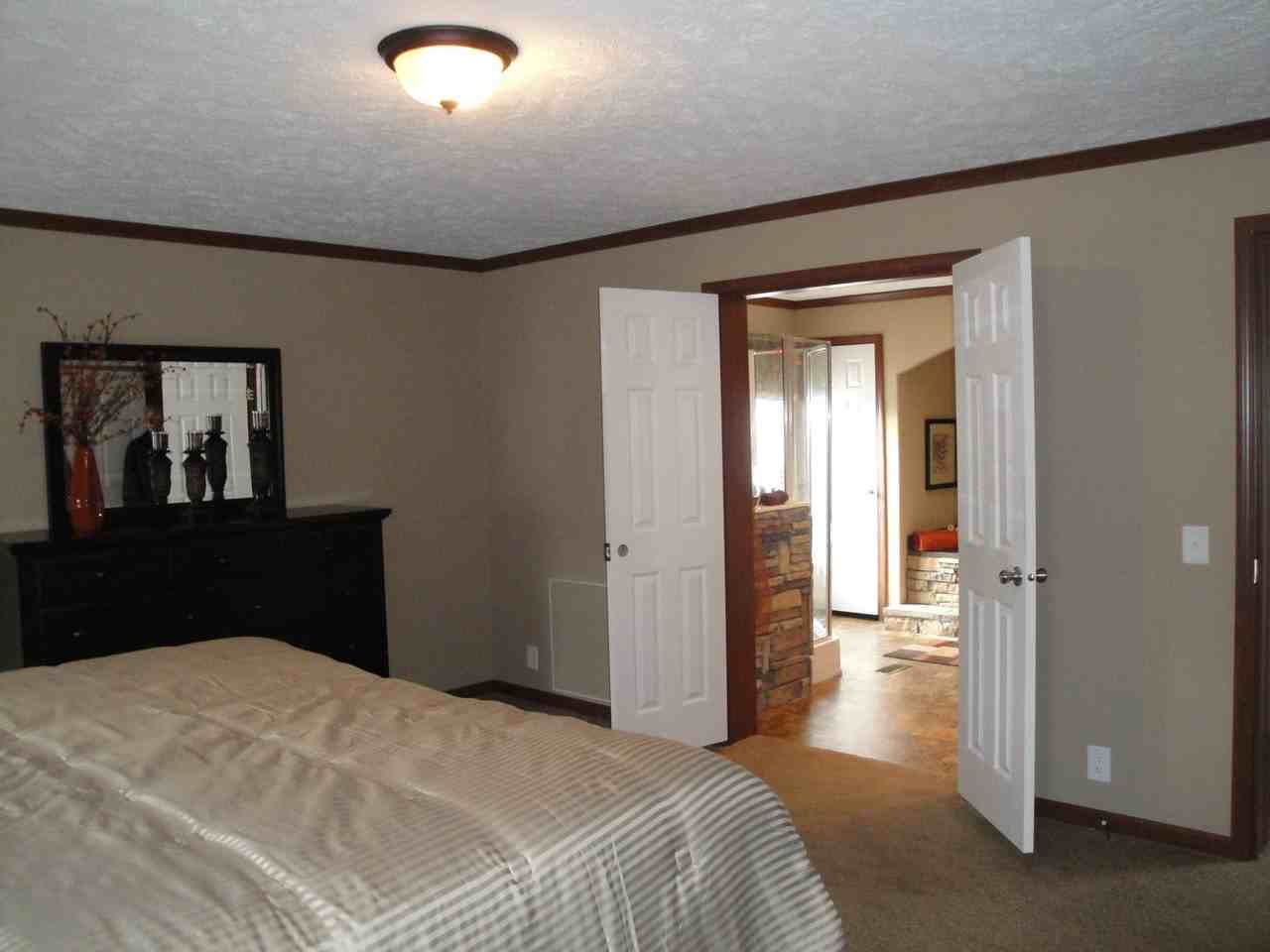 3184 Lee Road 137 - Photo 2 of 12