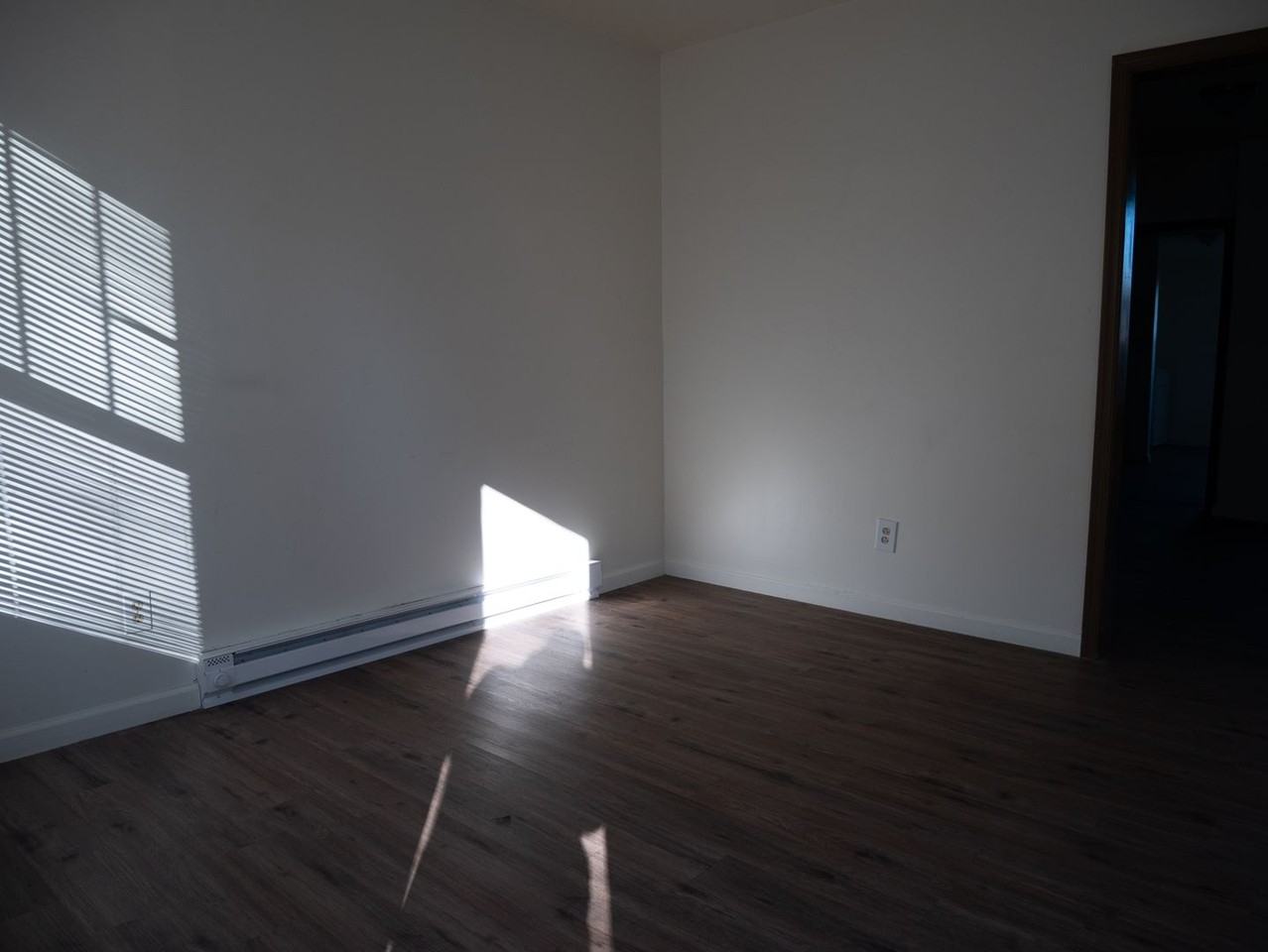 138 S 6th St - Photo 2 of 32