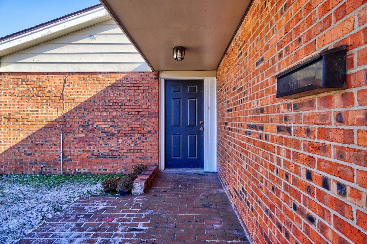 2716 Nw 47th St - Photo 2 of 29