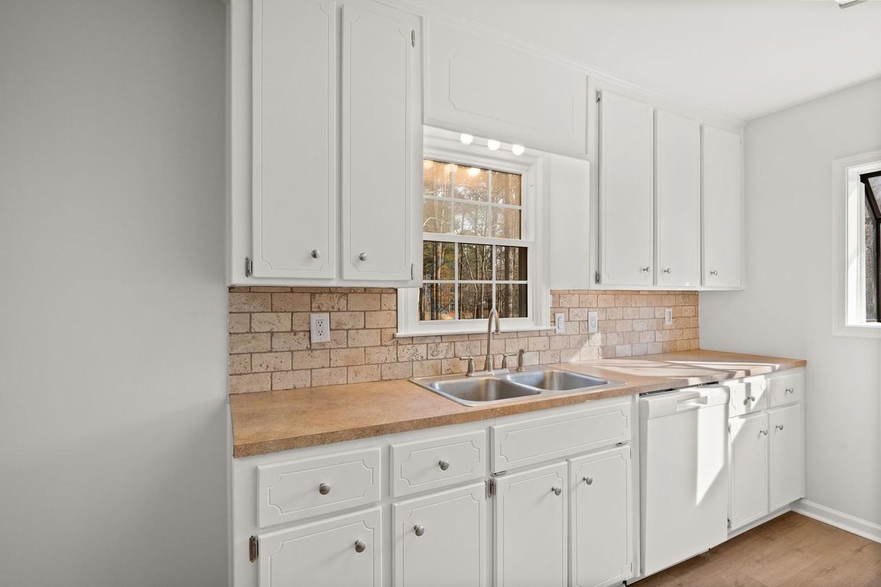 1425 Indian Trl - Photo 6 of 17