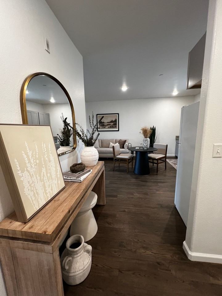 Pioneer Street Apartments - Photo 3 of 21