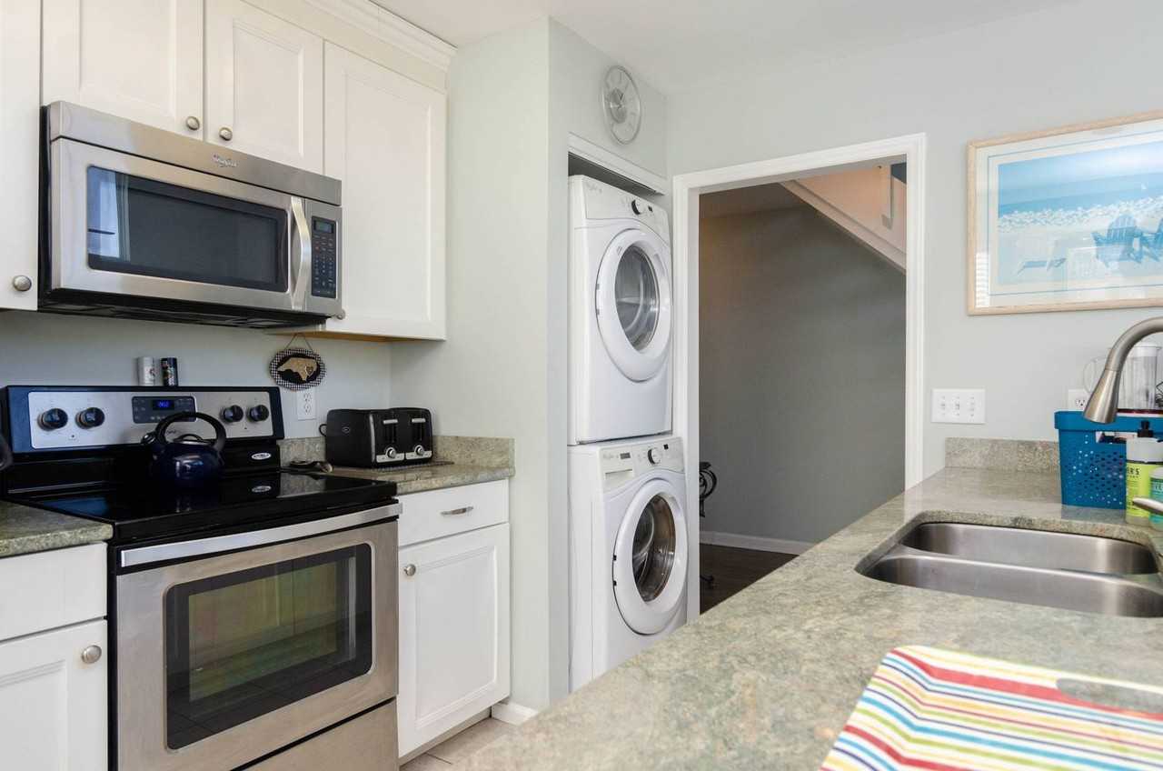 703 703 S Third Ave Ext - Photo 6 of 28