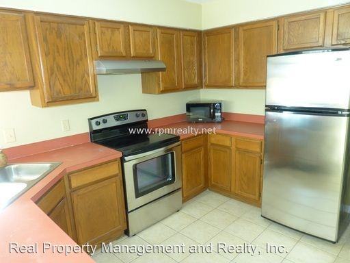 2930 Risser Ave - Photo 2 of 14