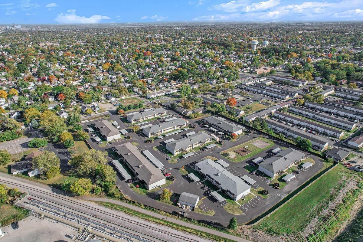 3473 Derrer Hill Dr - Photo 2 of 49