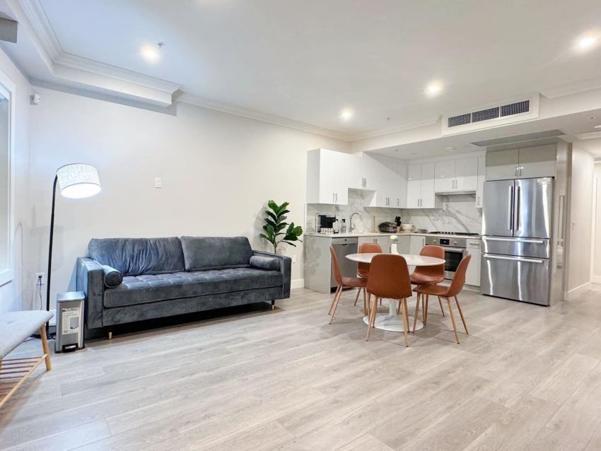 7555 Oak Street - Photo 2 of 13