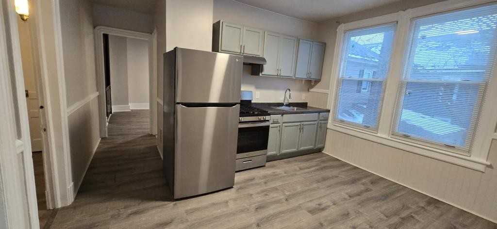 1349/1351 Parkwood Blvd - Photo 3 of 11