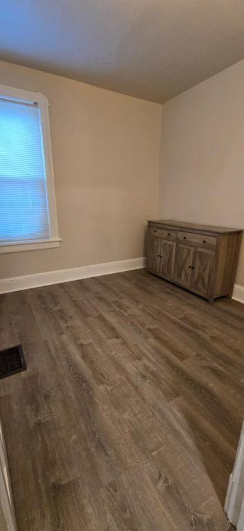1349/1351 Parkwood Blvd - Photo 7 of 11
