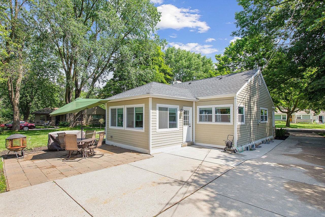 7125 North Longacre Road - Photo 3 of 18