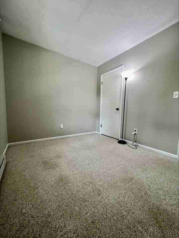 28 Marcus Dr - Photo 2 of 25