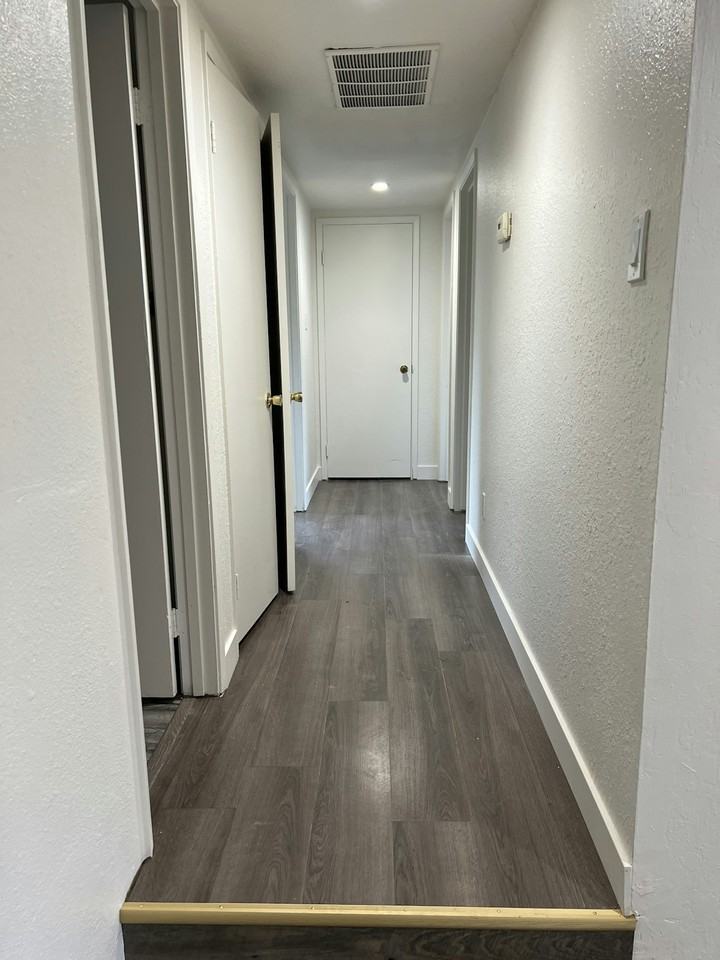 7847 Olympic Way - Photo 7 of 10