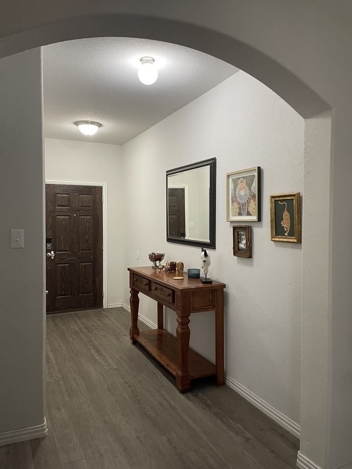 1712 Westgate Dr #NA - Photo 3 of 15